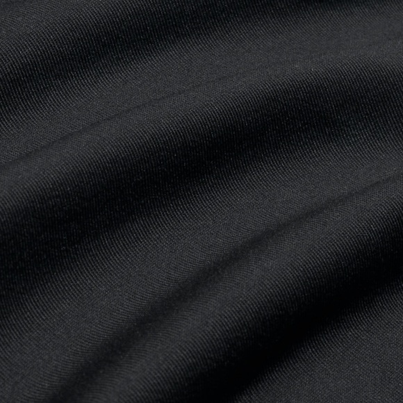 Aritzia- Contour Squareneck Longsleeve Bodysuit - Picture 9 of 9